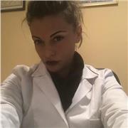 Dottoressa in chimica e tecnologia farmaceutiche impartisce lezioni in tutte le materie per alunni di scuole elementari e medie mentre chimica biologia e matematica per alunni di scuole superiori